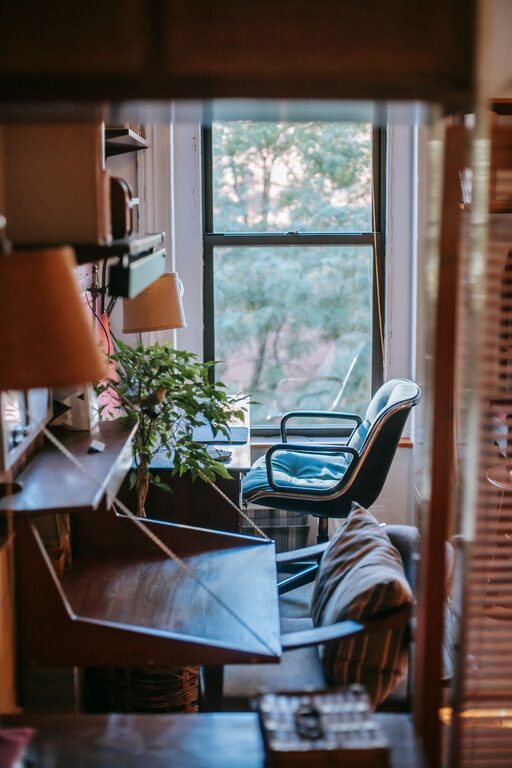 Tips for Creating a Cozy and Inviting Home Office Space